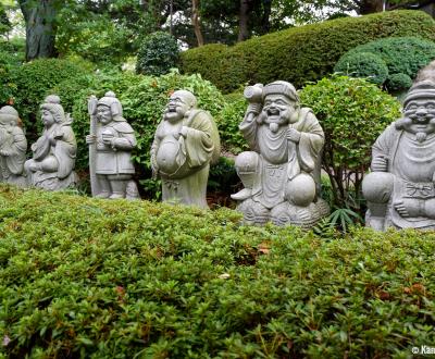 Joren-ji (Tokyo), Statues of the 7 Lucky Gods in the temple's garden