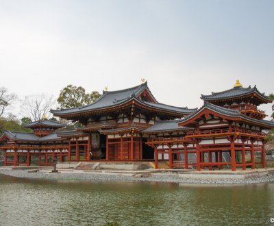 Byodo-in temple in Uji, General view of the Phoenix Hall