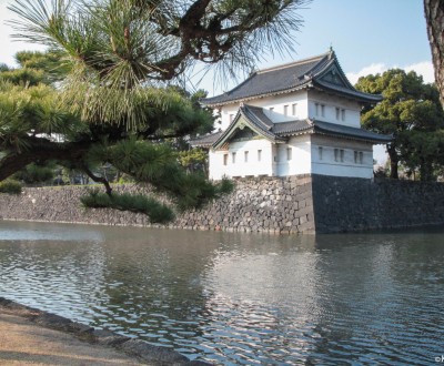 Kokyo Tokyo Imperial Palace, View of a moat and a turret