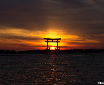 Bentenjima, Floating torii and setting sun