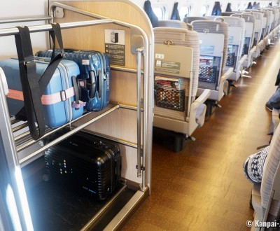 Big luggage rack in Hayabusa Tohoku Shinkansen 