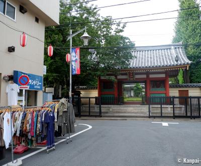 Koenji (Tokyo), Thrift store and Chosen-ji temple