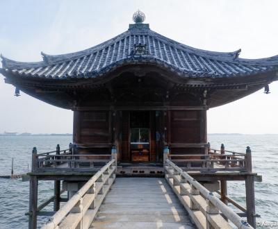 Mangetsu-ji in Otsu, Ukimido floating pavilion