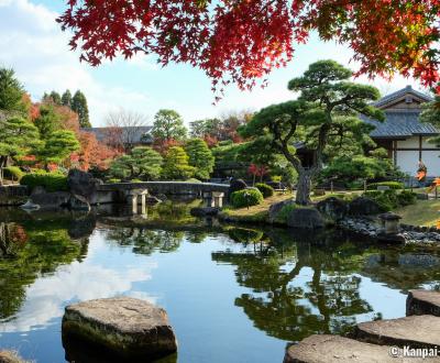 Koko-en, Garden of the lord's residence, pond and red maple trees in November