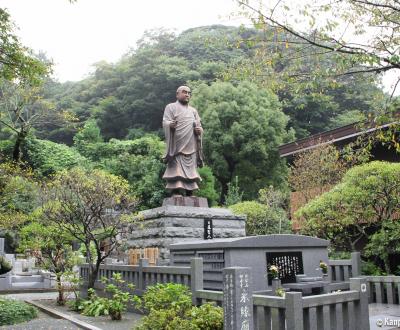 Myohon-ji (Kamakura), Statue of Nichiren