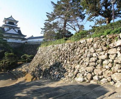 Kochi Castle (Shikoku), View on the keep and the fortified walls