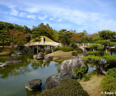 Daisen Park (Sakai, Osaka), Pond in the Japanese garden