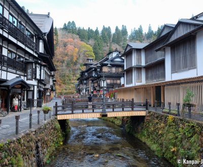 Ginzan Onsen (Yamagata), View on the thermal village and its traditional architecture