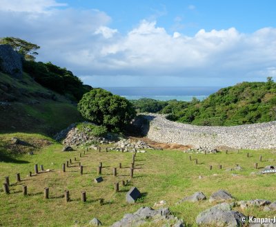 Nakijin Castle (Okinawa Honto), Archaeological remains of former pavilions