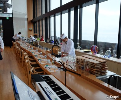 Japanese restaurant Aonoya (Seikaiha), View on the kitchen counter