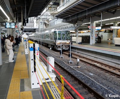 Osaka JR station, Platform of the local JR train bound for Kyoto