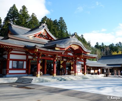 Morioka Hachiman-gu, Worship pavilion Haiden