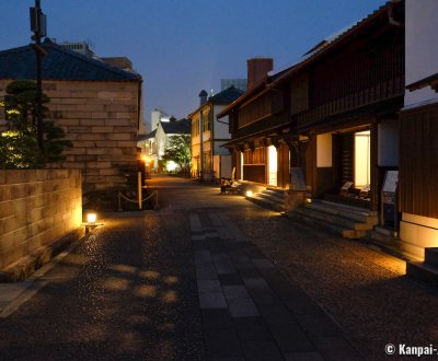 Dejima (Nagasaki), Night view on a street of the old foreign settlement