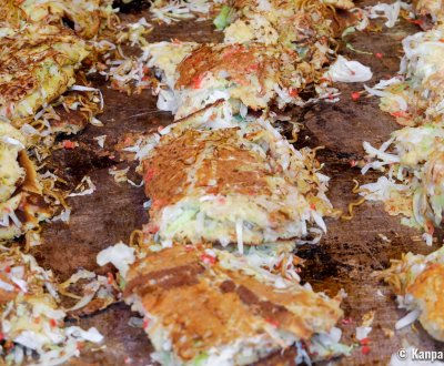 Ready-to-eat okonomiyaki at Tokyo's Koenji Awa Odori Festival