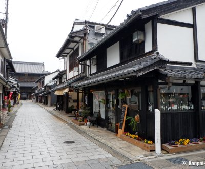 Nagahama, Street of Kurokabe traditional shopping district