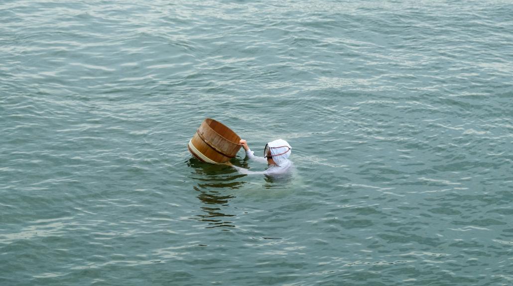 Young AMA - The pearl diving mermaids of Japan. Mikimoto Pearl Museum