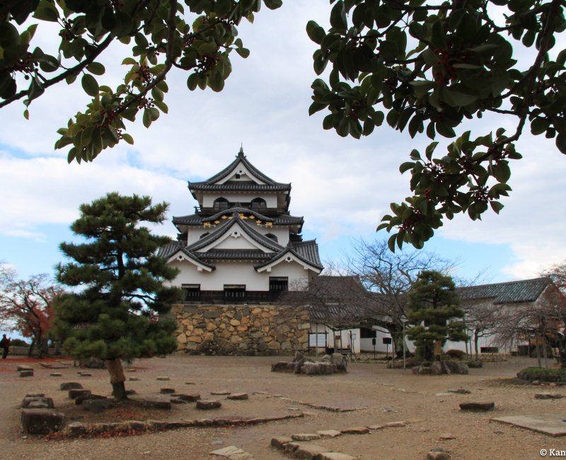 Hikone Castle (Shiga), View of the keep in the Honmaru enclosure