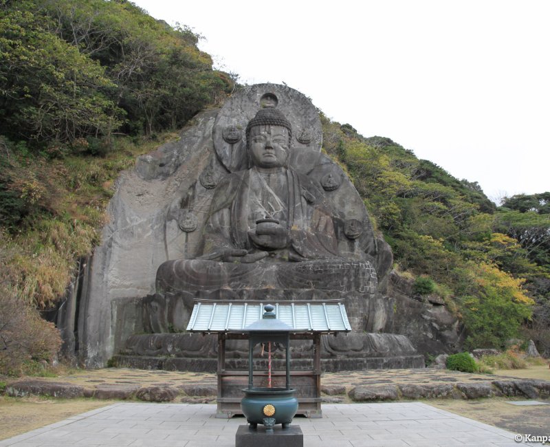 Mount Nokogiri (Chiba), Daibutsu Yakushi Nyorai statue