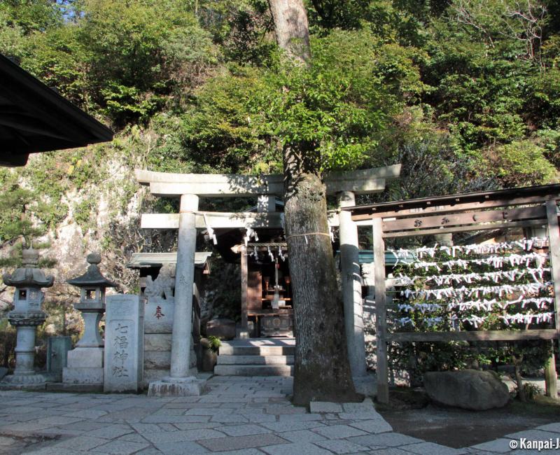 Zeniarai Benten, Shrine dedicated to the 7 Gods of Fortune Zeniarai Benten, Shrine dedicated to the 7 Gods of Fortune