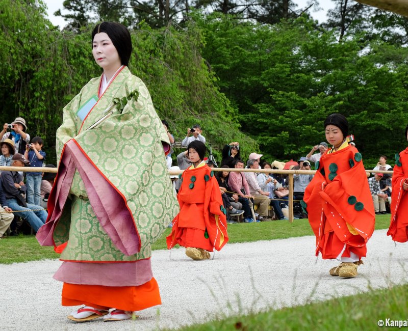 Kamigamo Shrine (Kyoto), Heian period procession during Aoi Matsuri  Kamigamo Shrine (Kyoto), Heian period procession during Aoi Matsuri