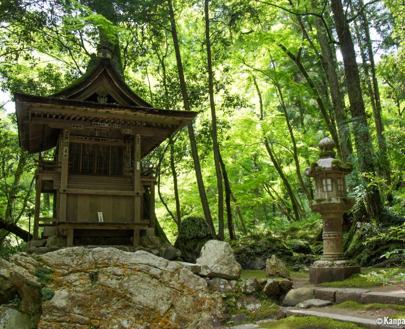 Ishiyama-dera, Ryuzo-gongen shrine
