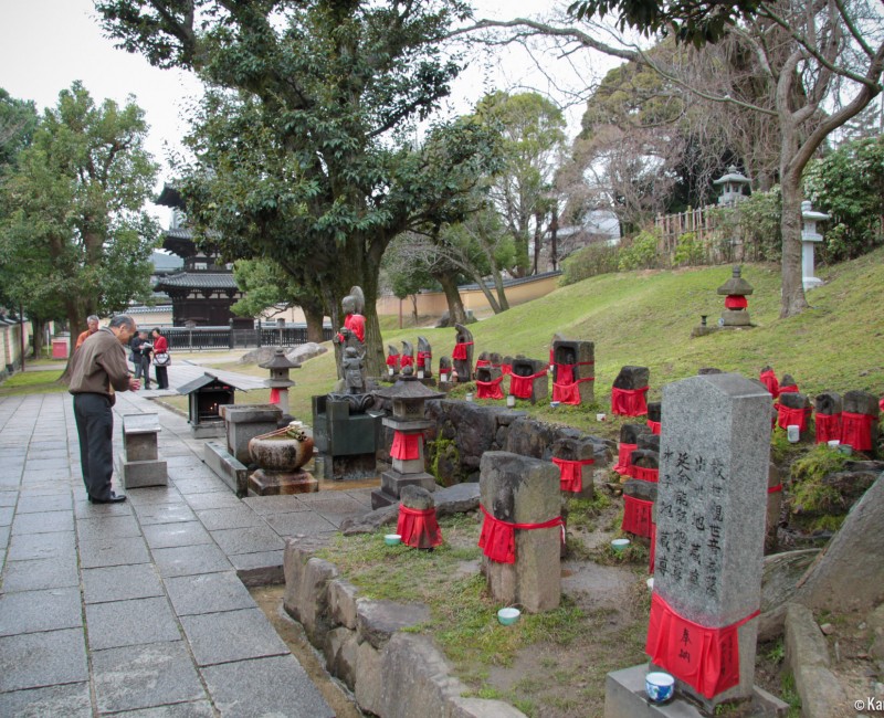 Kofuku-ji (Nara), Steles behind the 3-story pagoda Kofuku-ji (Nara), Steles behind the 3-story pagoda