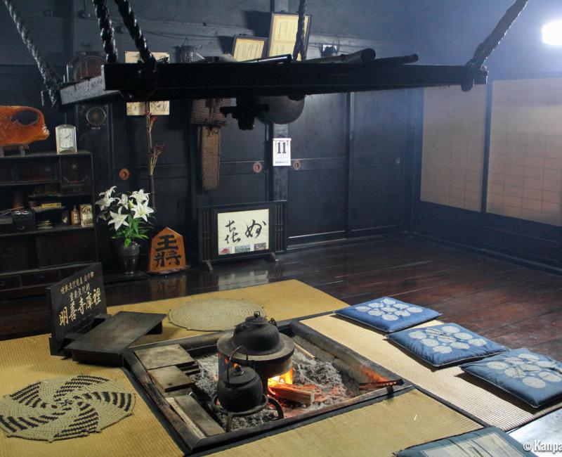 Myozen-ji (Shirakawa-go), Kuri residence's fireplace Myozen-ji (Shirakawa-go), Kuri residence's fireplace