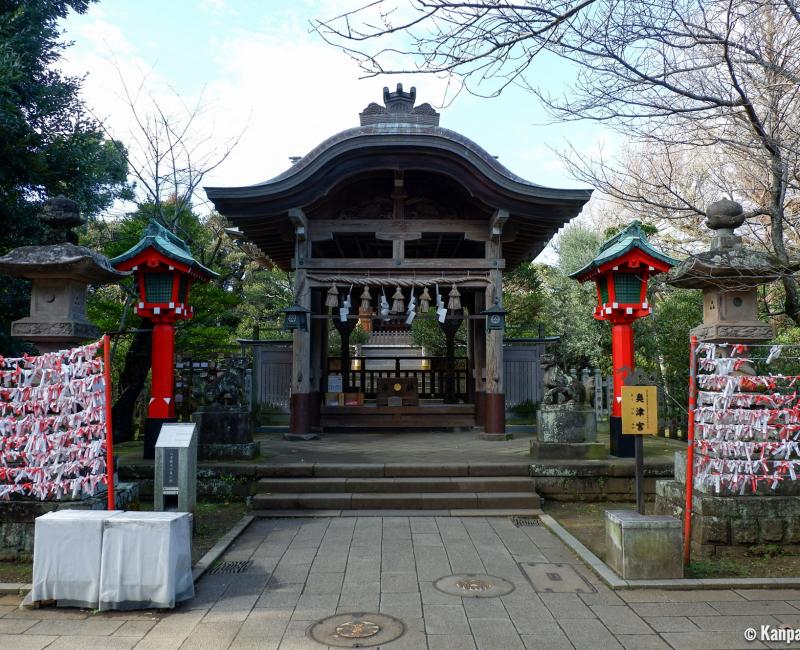 Enoshima (Southern Coast), Okutsunomiya Shrine 2