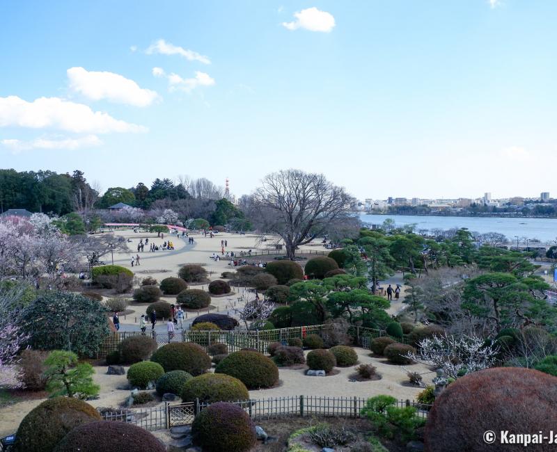Kairaku-en (Mito), View on the garden from Kobuntei Residence