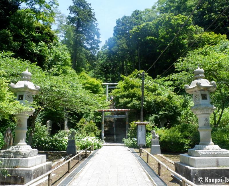 Kencho-ji (Kamakura), Stairways to Tenen Hiking Trail