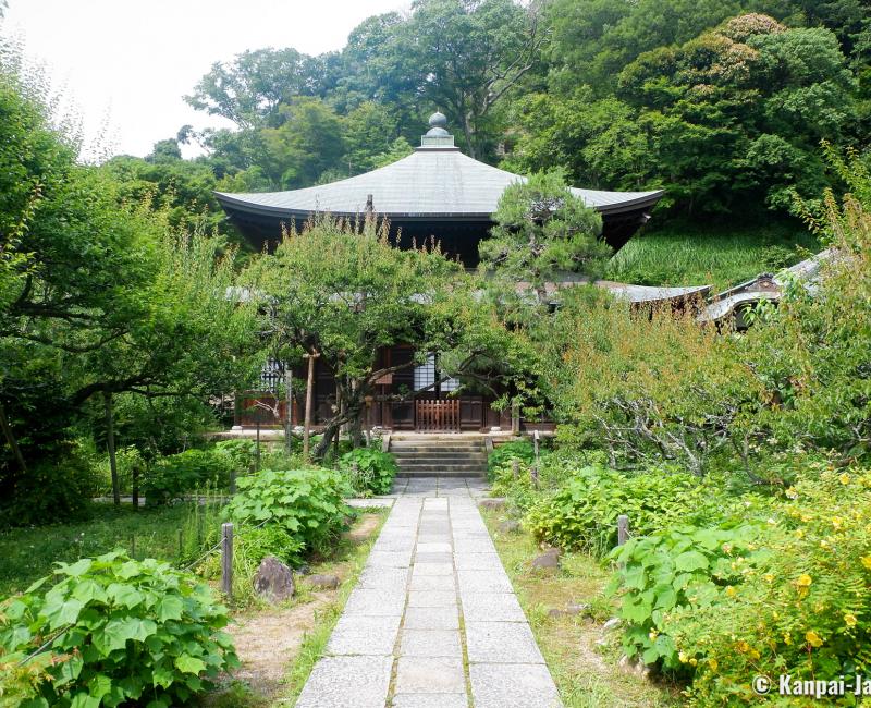 Zuisen-ji (Kamakura), View on the main hall Hondo
