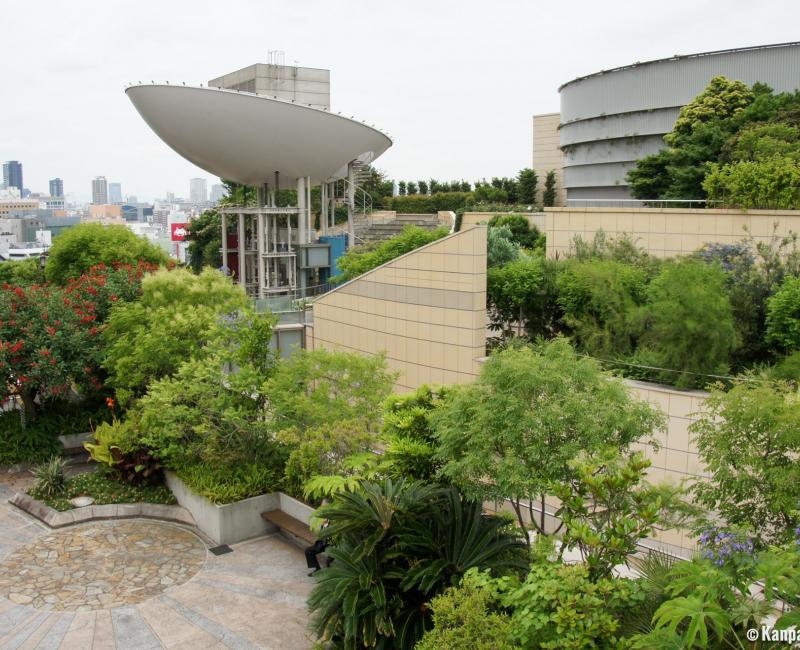Namba Parks (Osaka), Terraces and view on the city