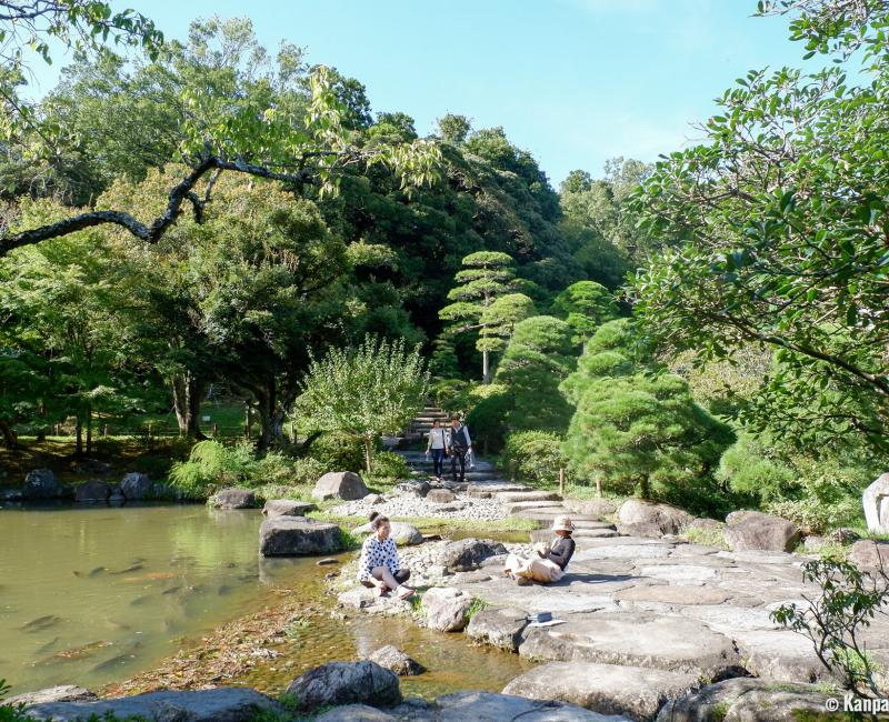 Narita-san Park, Walk around the pond Narita-san Park, Walk around the pond