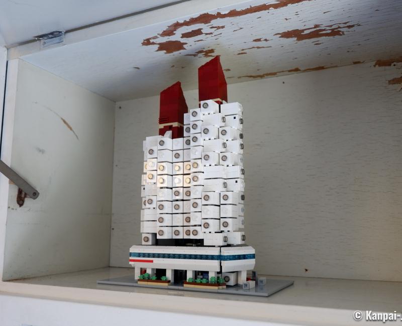 Nakagin Capsule Tower (Tokyo), Lego model scale of the building Nakagin Capsule Tower (Tokyo), Lego model scale of the building