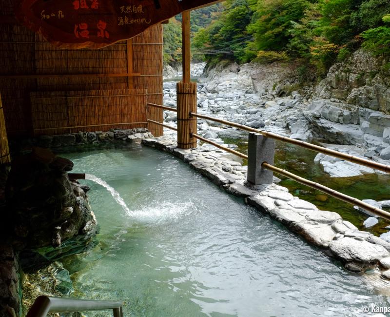 Iya Onsen (Shikoku), Rotenburo outdoor baths on the banks of Iya River 2 Iya Onsen (Shikoku), Rotenburo outdoor baths on the banks of Iya River 2