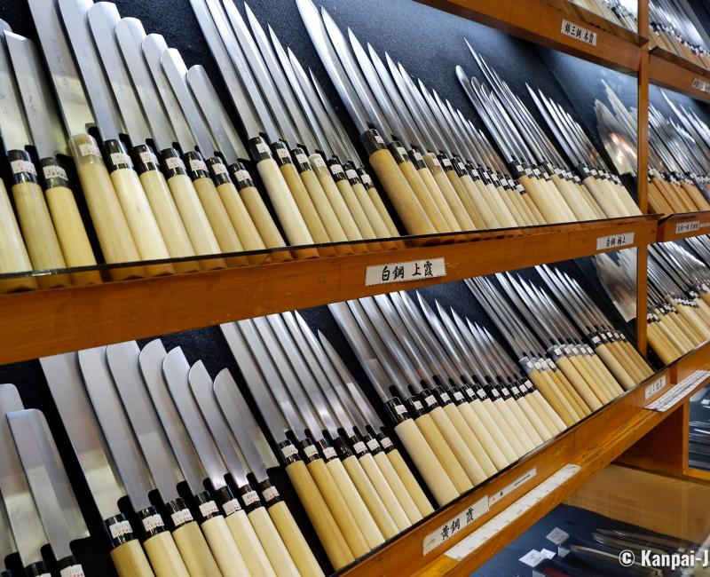 Sennichimae Doguyasuji, Japanese knives for cooking