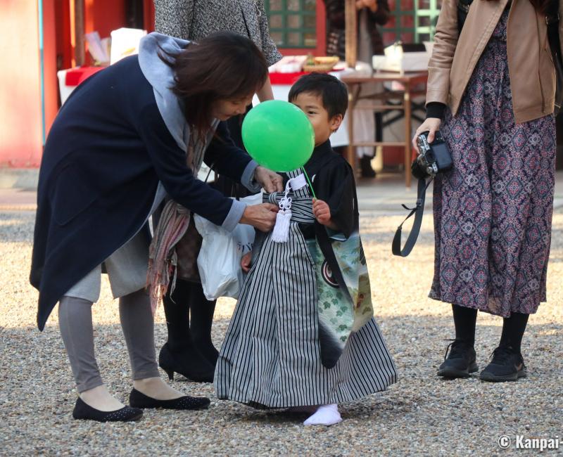 Sumiyoshi Taisha (Osaka), Boy wearing a kimono for Shichi-Go-San in November 2