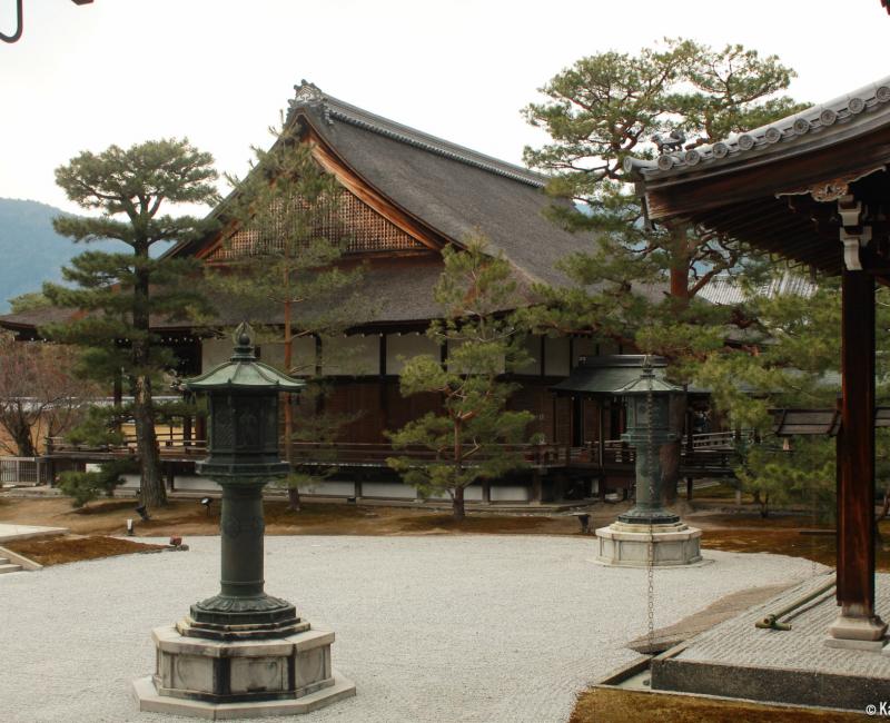 Daikaku-ji (Kyoto), View on the Shinden pavilion from the Miedo