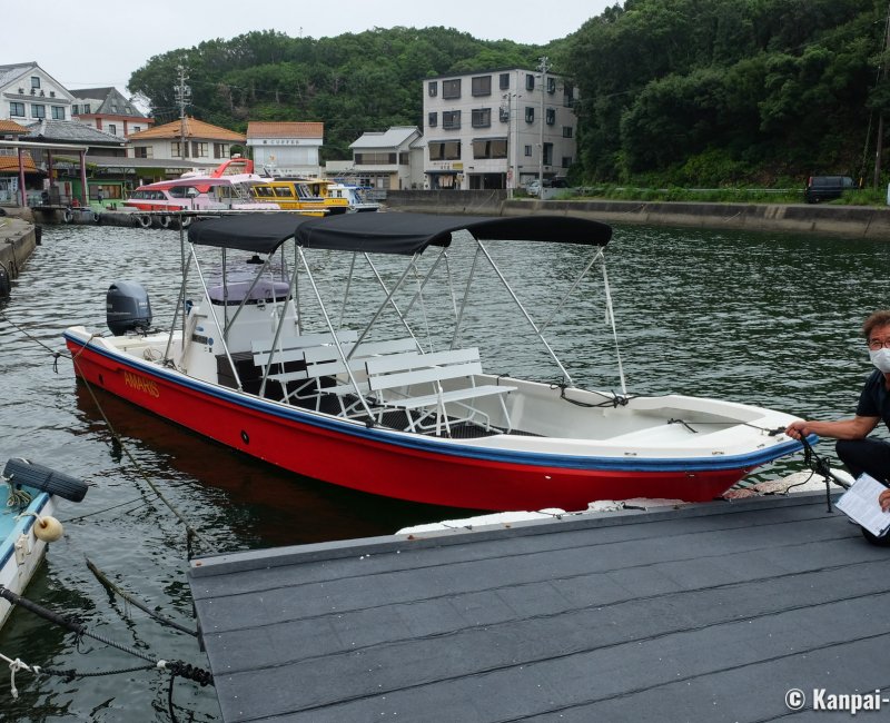 Mie prefecture, Boat ride and fishing session with an Ama diver off to Wagu port (Shima)