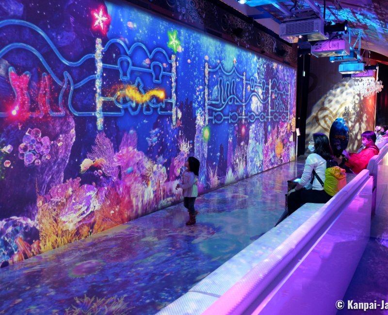 Hello Kitty Smile - Hello Kitty's Marvelous Sea World in Awaji
