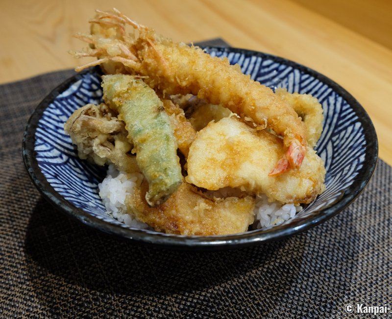 Tempura Tobari, Tempura rice bowl (tendon) ready to eat