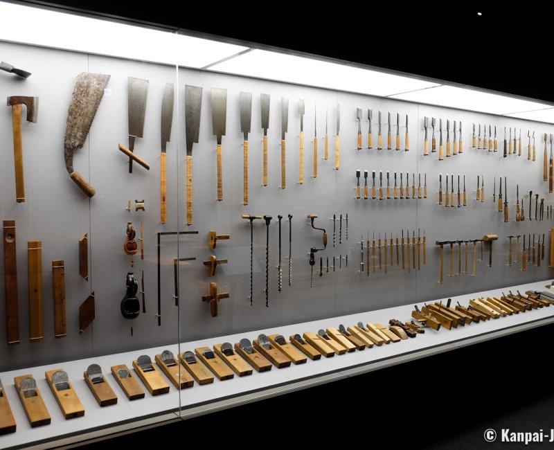 Takenaka Carpentry Tools Museum (Kobe), Exposition of tools for woodworking in the Edo period Takenaka Carpentry Tools Museum (Kobe), Exposition of tools for woodworking in the Edo period