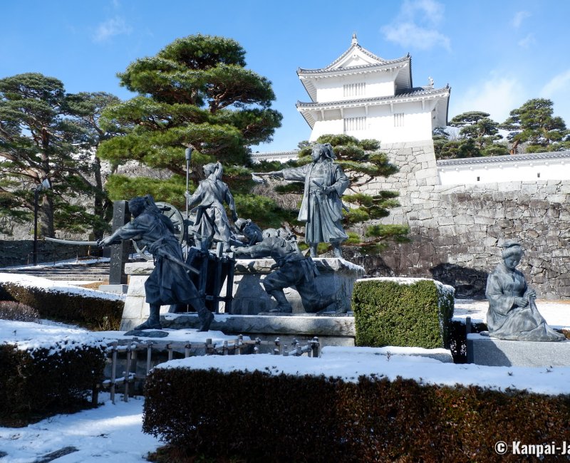 Nihonmatsu (Fukushima), Nihonmatsu Shonentai group of statues in front of a renovated part of the castle Nihonmatsu (Fukushima), Nihonmatsu Shonentai group of statues in front of a renovated part of the castle