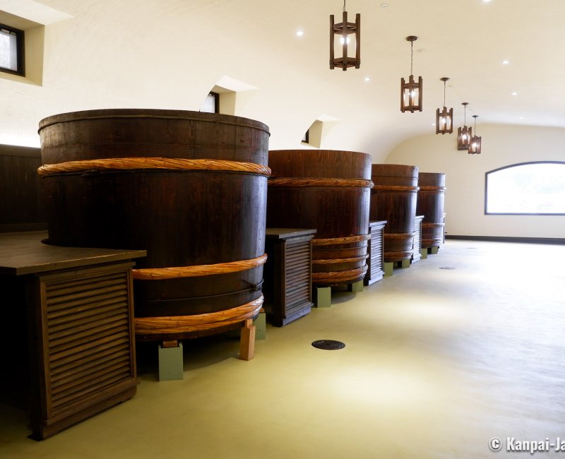 Daishichi (Fukushima), Wood barrels in the sake brewery's tour 2