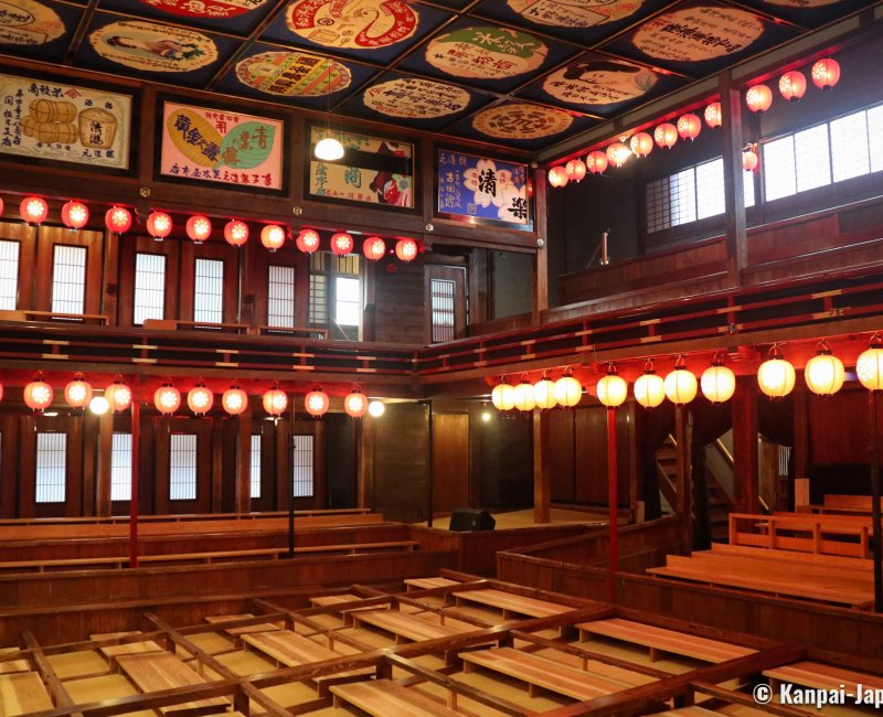 Yamaga, Inside view of the Yachiyo-za theater 2