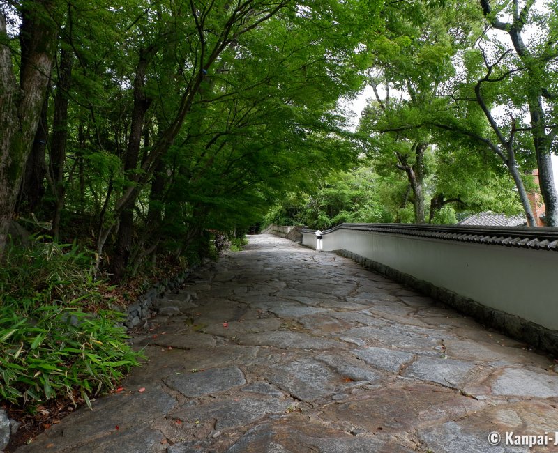 Shikoku Mura (Takamatsu), Nagarezaka path Shikoku Mura (Takamatsu), Nagarezaka path