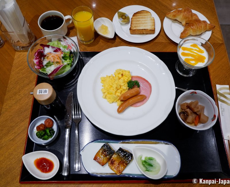 Akita Castle Hotel, Japanese and Western-style breakfast