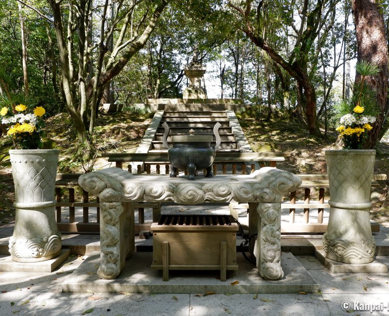 Toshodai-ji (Nara), Kaizangobyo Mausoleum (Ganjin's grave) Toshodai-ji (Nara), Kaizangobyo Mausoleum (Ganjin's grave)