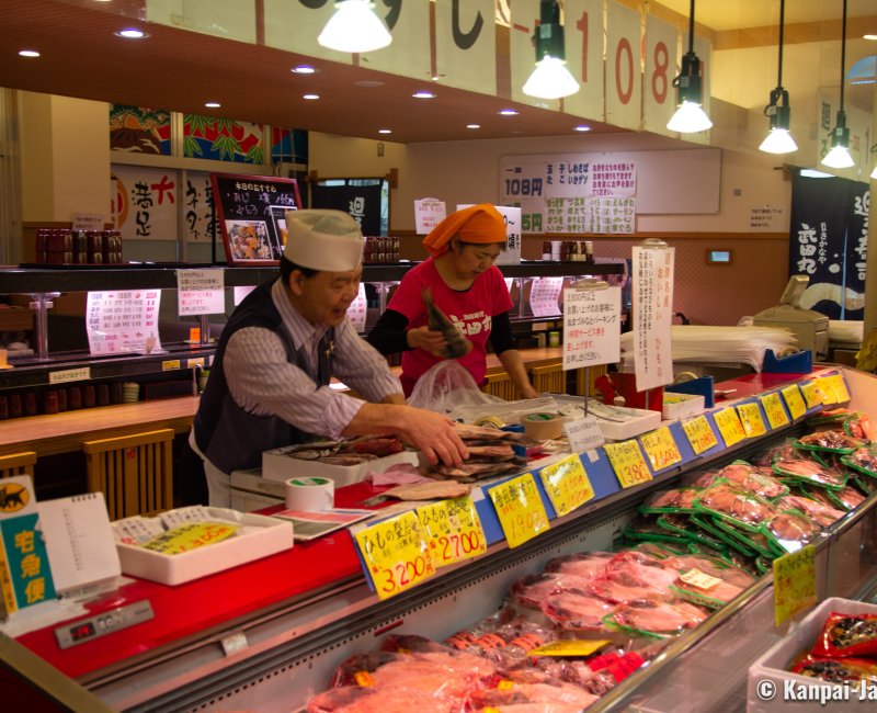Numazu (Izu Peninsula), Fish market at the port 2