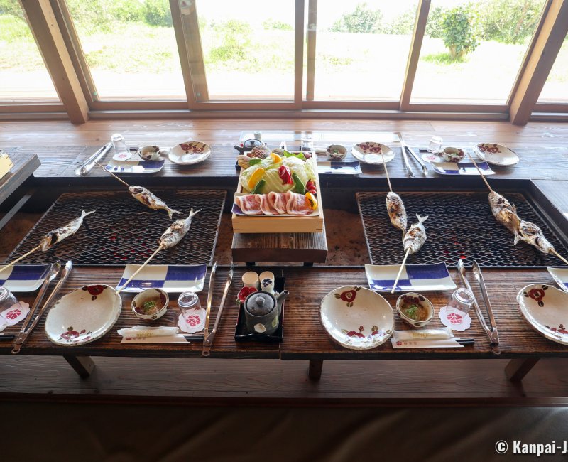 Grilled fish at Tsubaki Chaya Restaurant on Fukue-jima (Goto Islands - Nagasaki) Grilled fish at Tsubaki Chaya Restaurant on Fukue-jima (Goto Islands - Nagasaki)